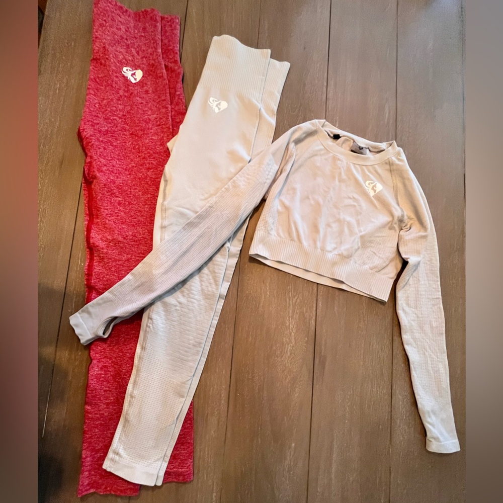 Women’s Best Gym Set Bundle Active Wear (2 leggings and Crop top long Sleeve)